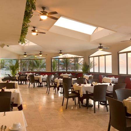 โกลเดน พานาสซัส รีสอร์ต แอนด์ สปา - ออลอินคลูซีฟ  Hotel แคนคูน ภายนอก รูปภาพ