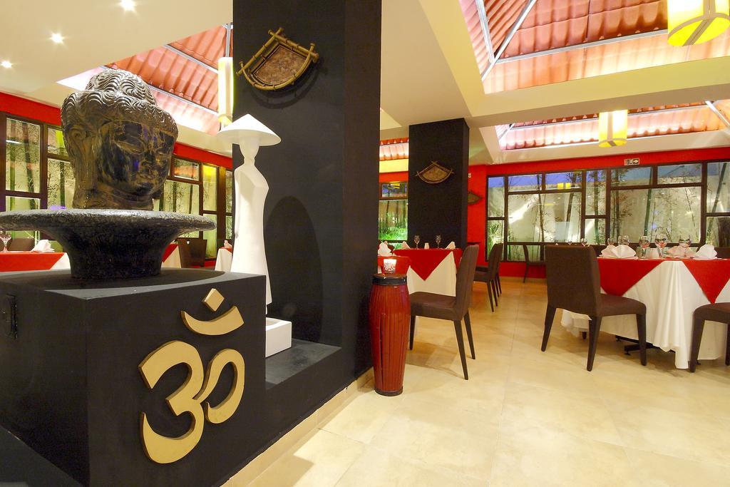 โกลเดน พานาสซัส รีสอร์ต แอนด์ สปา - ออลอินคลูซีฟ  Hotel แคนคูน ภายนอก รูปภาพ